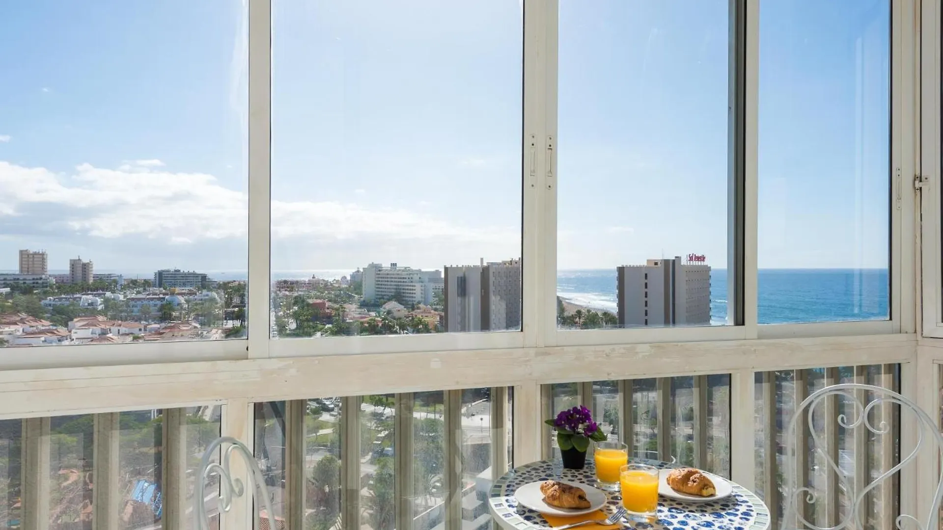 Apartment 8D. Modern Flat In Las Americas Playa de las Americas  Spain